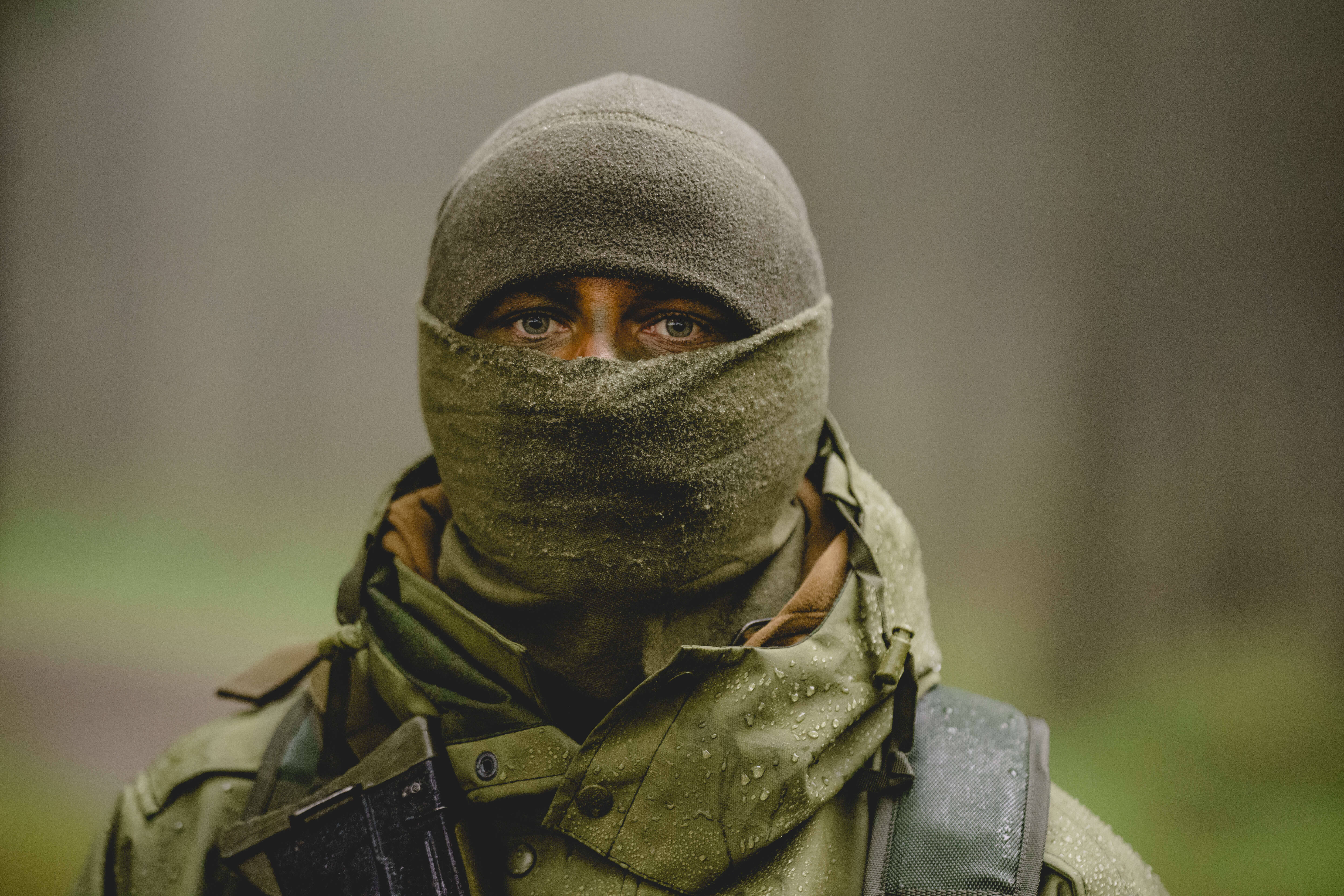 1 Million Russen haben die Kapitulations-Hotline angerufen - währenddessen nähern sich russischen Toten einer düsteren Grenz!