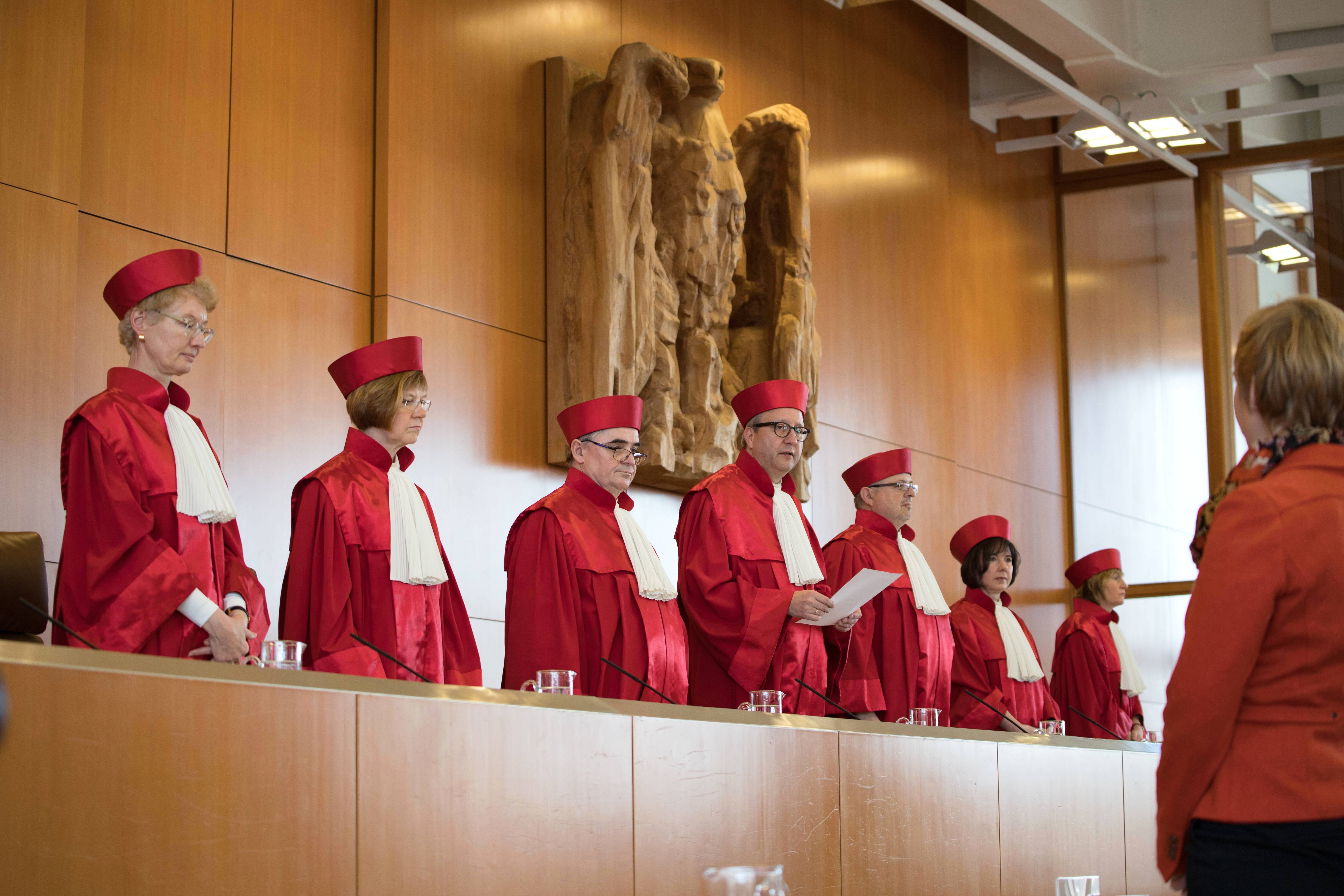 Unter Drogeneinfluss - Junge Frau tötet beste Freundin bei einem Unfall!