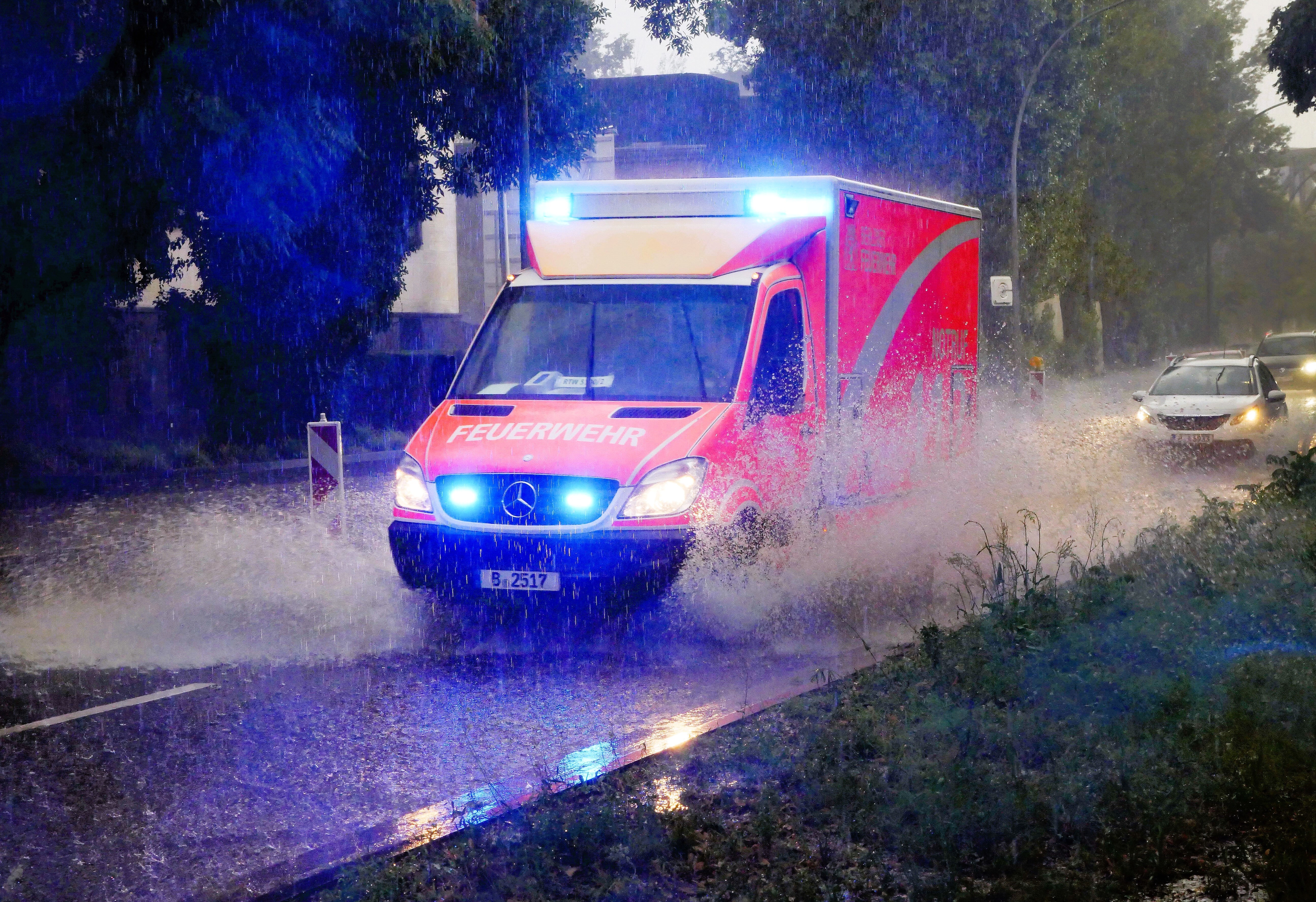 Sommer schon vorbei? Wetterprognose für den August wird immer schlechter - Land unter droht!